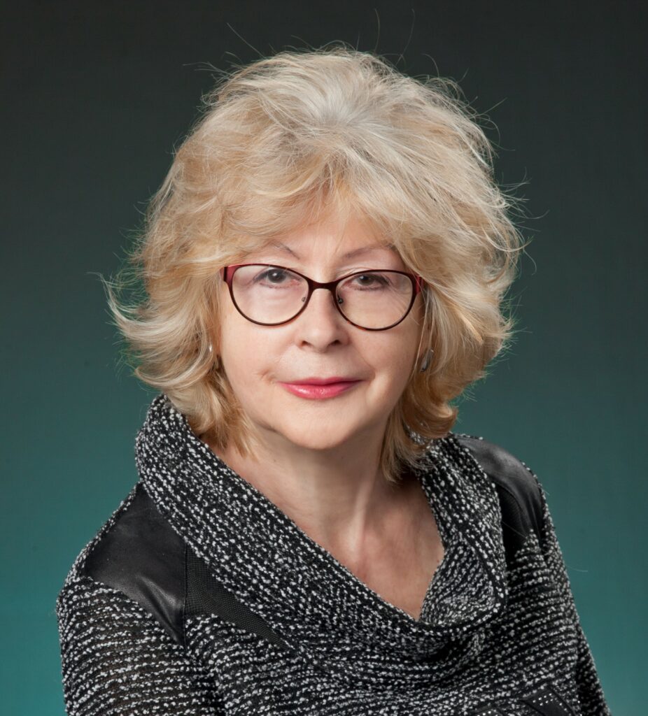 prof. dr hab. Ewa Łubieniewska